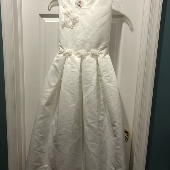 Dress - Picture 4 of 8